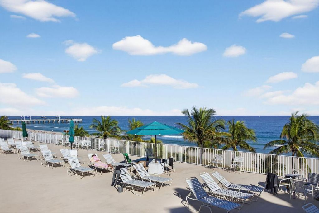 111 Briny Avenue, Unit 24-07, Pompano Beach, FL 33062 Photo