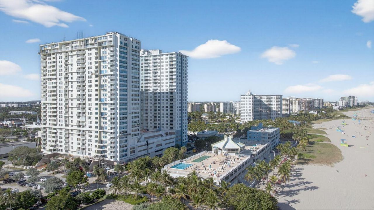 111 Briny Avenue, Unit 24-07, Pompano Beach, FL 33062 Photo