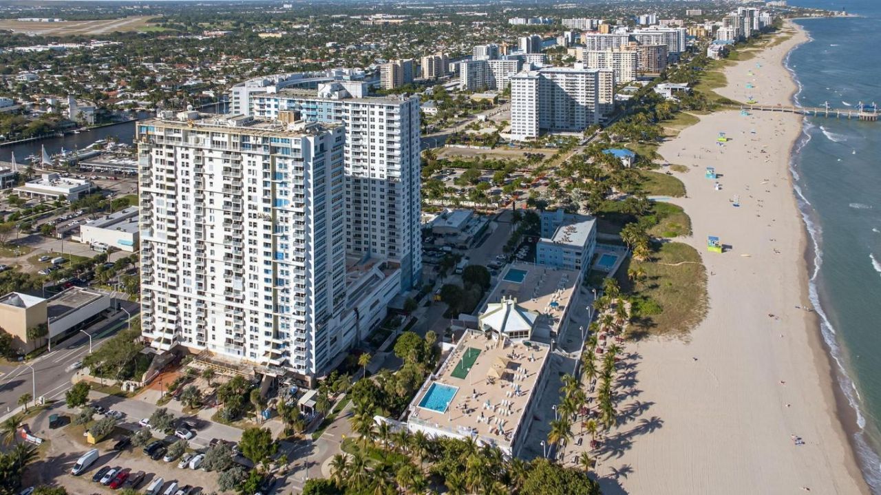 111 Briny Avenue, Unit 24-07, Pompano Beach, FL 33062 Photo