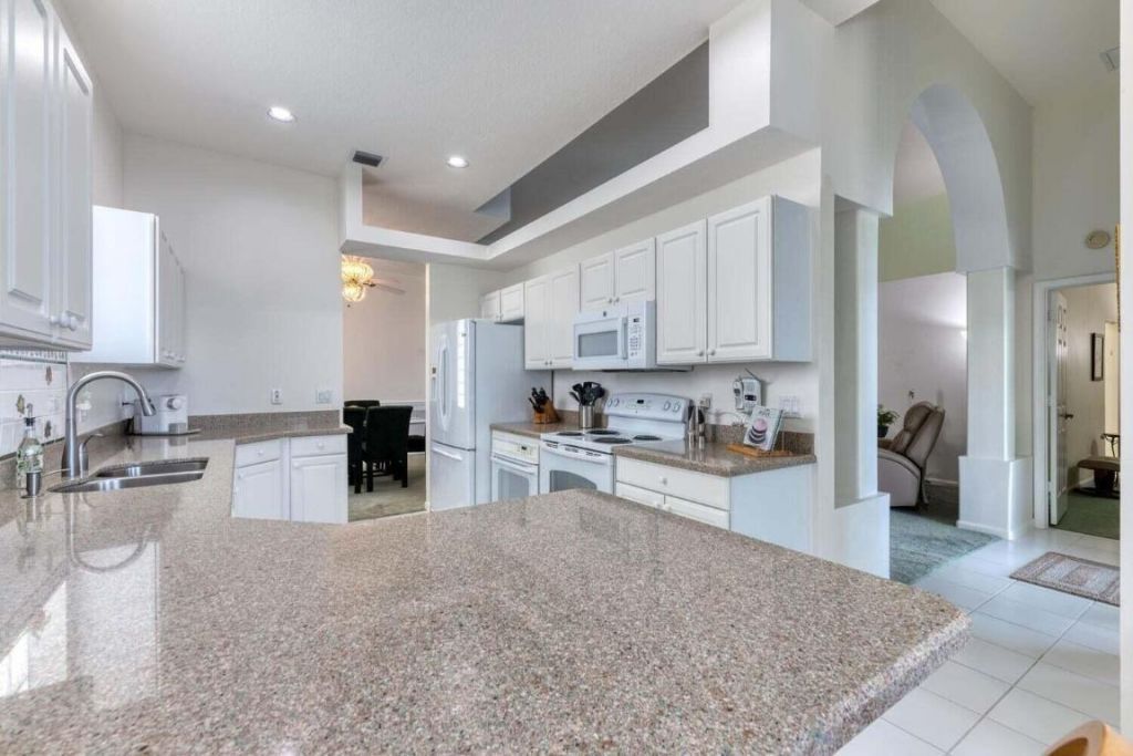 1232 Avondale Lane, West Palm Beach, FL 33409 Photo