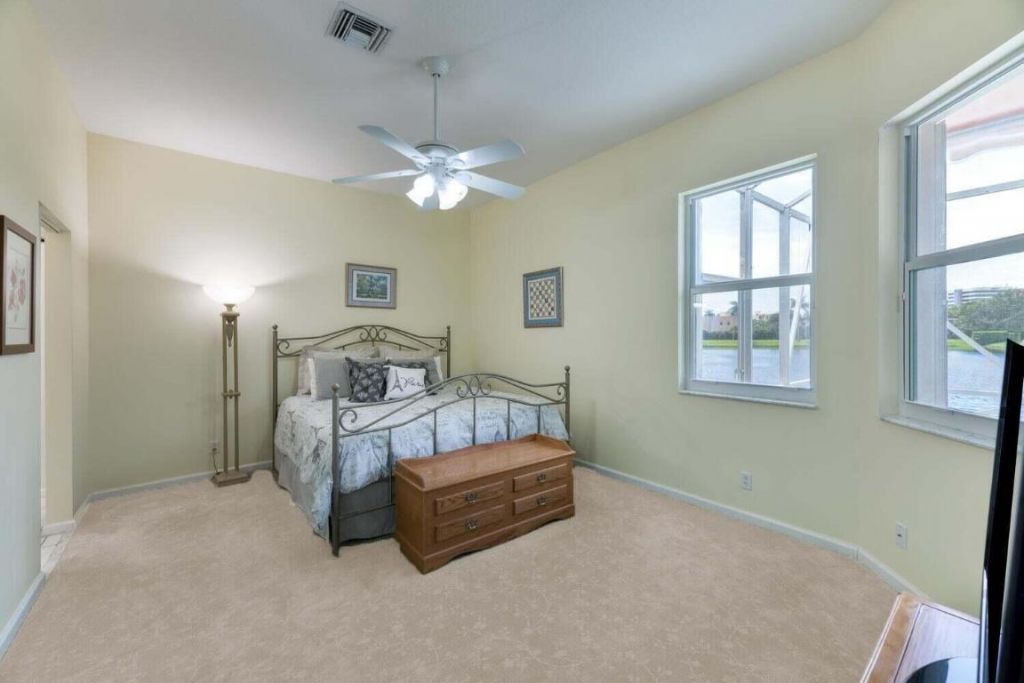 1232 Avondale Lane, West Palm Beach, FL 33409 Photo