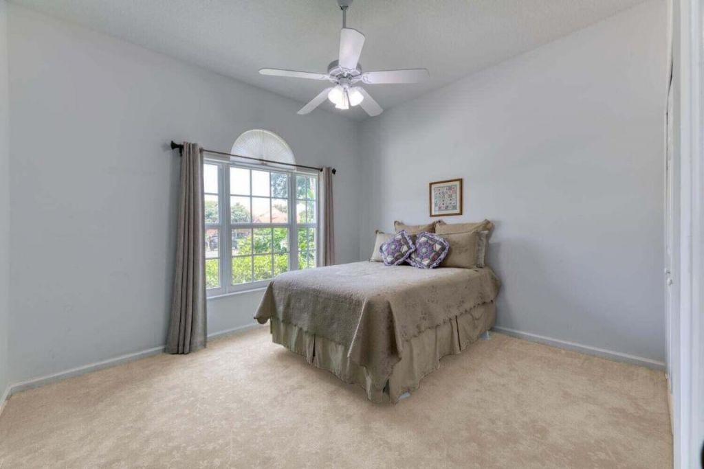 1232 Avondale Lane, West Palm Beach, FL 33409 Photo