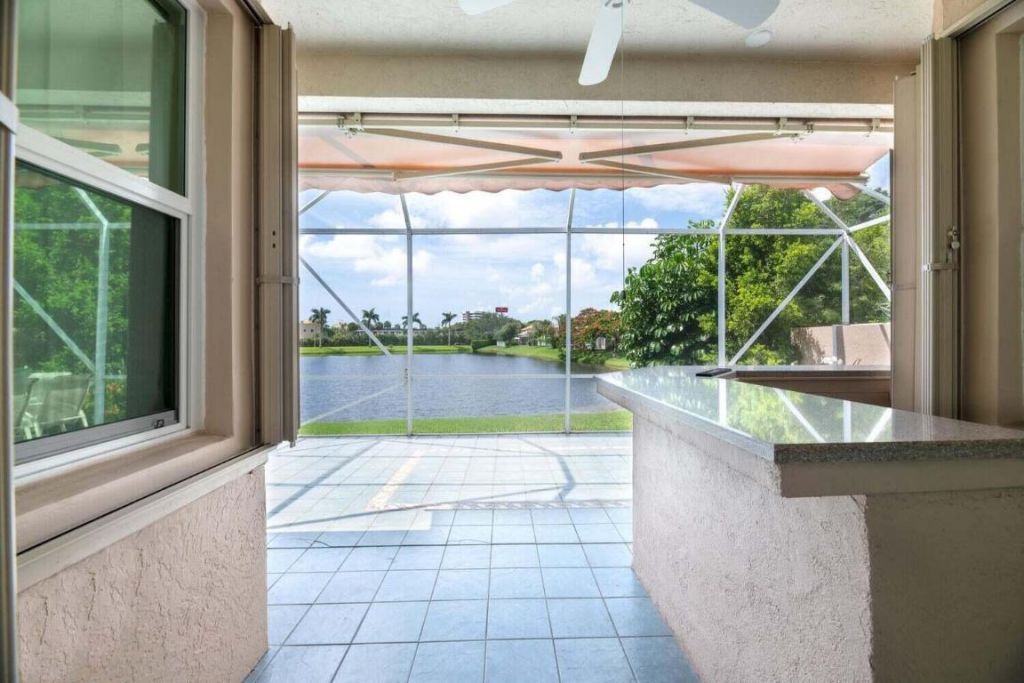 1232 Avondale Lane, West Palm Beach, FL 33409 Photo