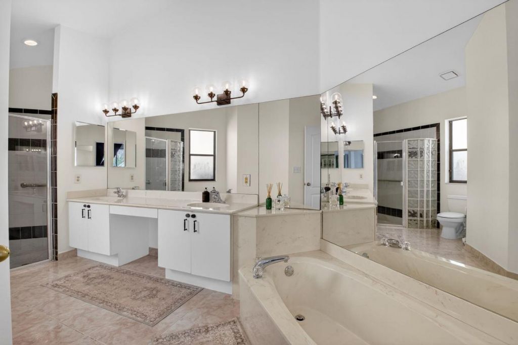 9060 Villa Portofino Circle, Boca Raton, FL 33496 Photo