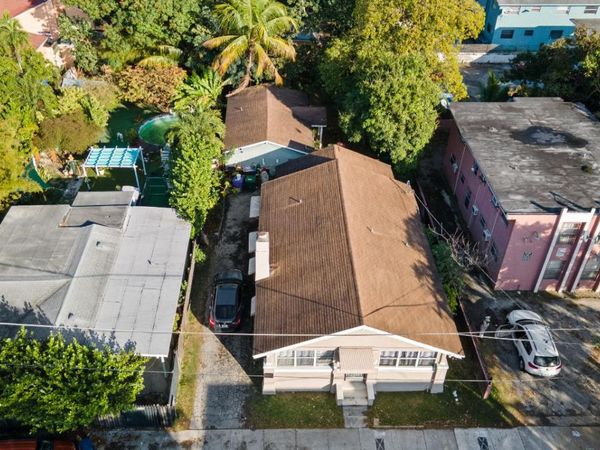 8111 NE 1st Avenue, Miami, FL 33138