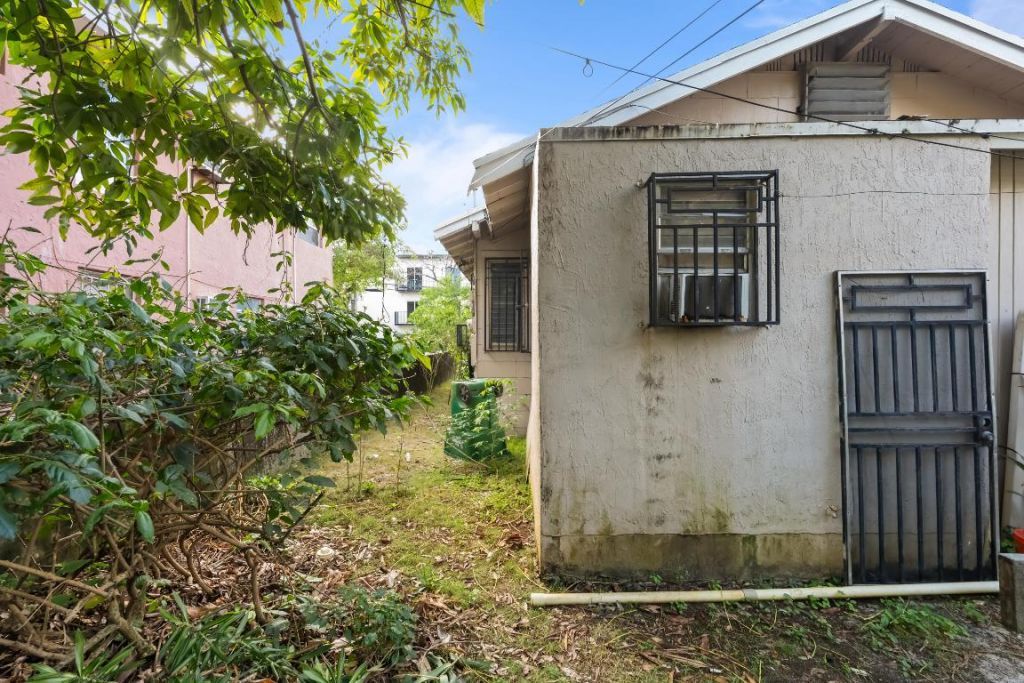 8111 NE 1st Avenue, Miami, FL 33138 Photo