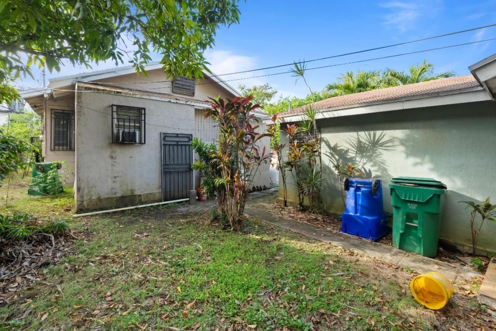 8111 NE 1st Avenue, Miami, FL 33138 Photo