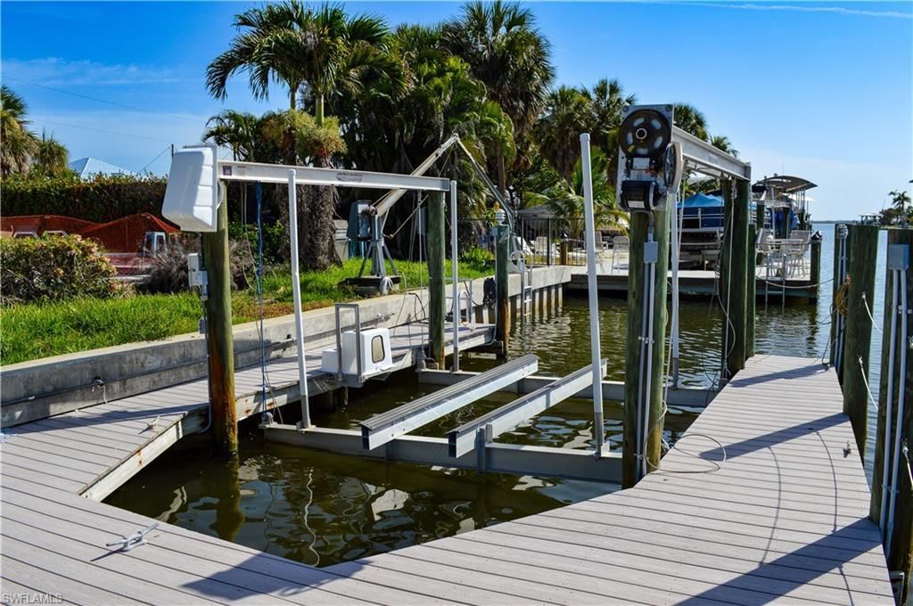 206 Ibis St, Fort Myers Beach, FL 33931 Photo