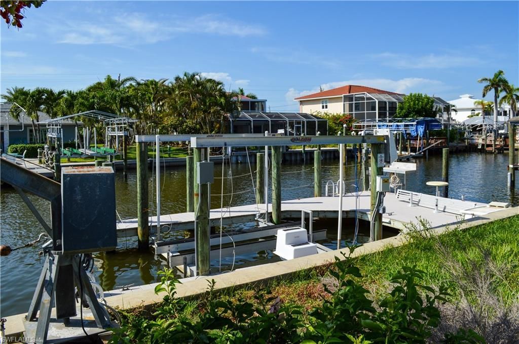 206 Ibis St, Fort Myers Beach, FL 33931 Photo