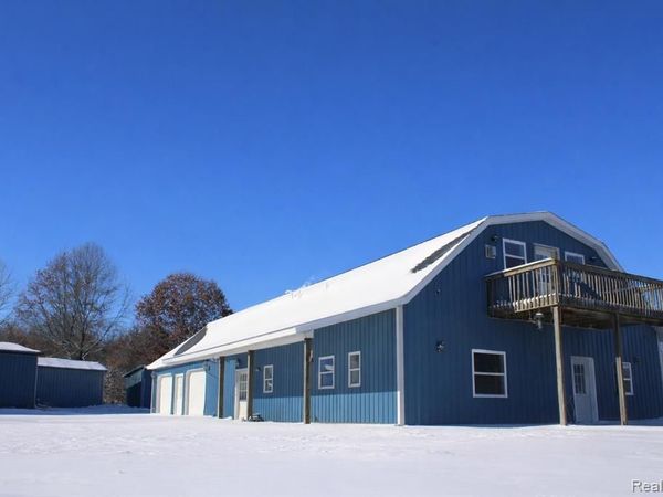 9624 Bridge Lake Road, Springfield Twp, MI 48348