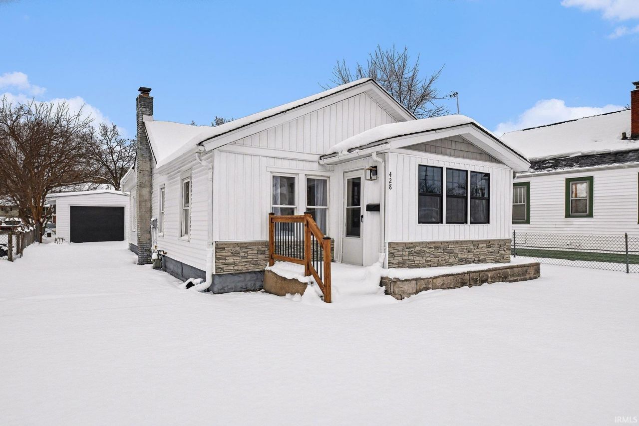 428 W Jefferson Boulevard, Mishawaka, IN 46545 Main Photo