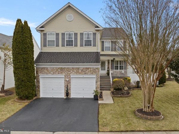 2 JUNIPER DRIVE, COLUMBUS, NJ 08022