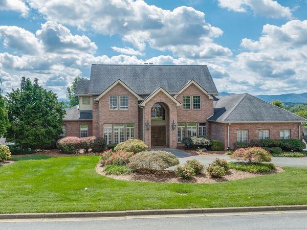 517 Douglas Drive, Johnson City, TN 37604