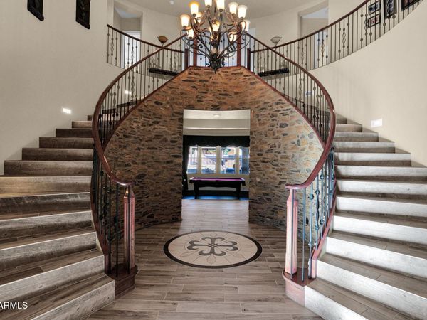 294 W GRAND CANYON Drive, Chandler, AZ 85248