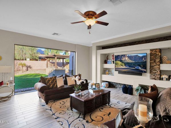 294 W GRAND CANYON Drive, Chandler, AZ 85248