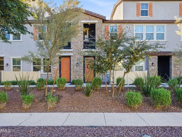 2282 E HIDALGO Avenue, Phoenix, AZ 85040