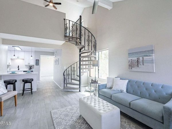 4901 S CALLE LOS CERROS Drive, Unit 206, Tempe, AZ 85282