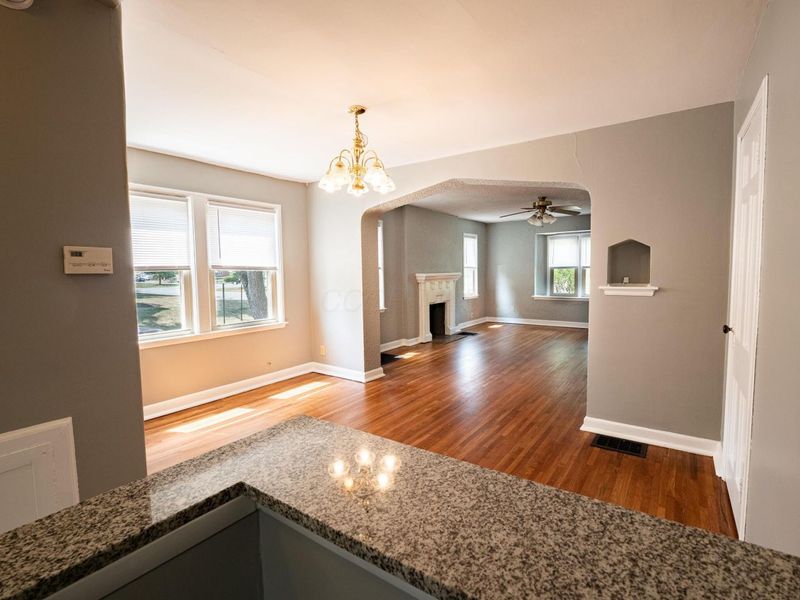 1558 Northwest Boulevard, Columbus, OH 43212 Photo 3