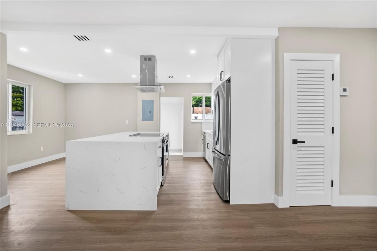 1151 NW 45th St, Miami, FL 33127 Photo