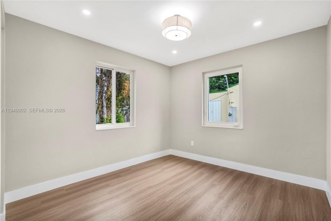 1151 NW 45th St, Miami, FL 33127 Photo