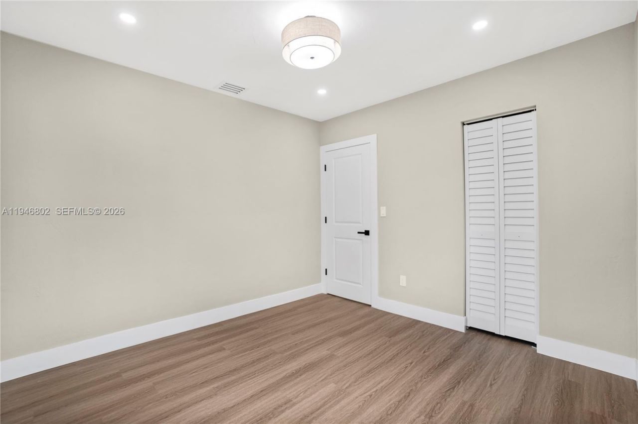 1151 NW 45th St, Miami, FL 33127 Photo