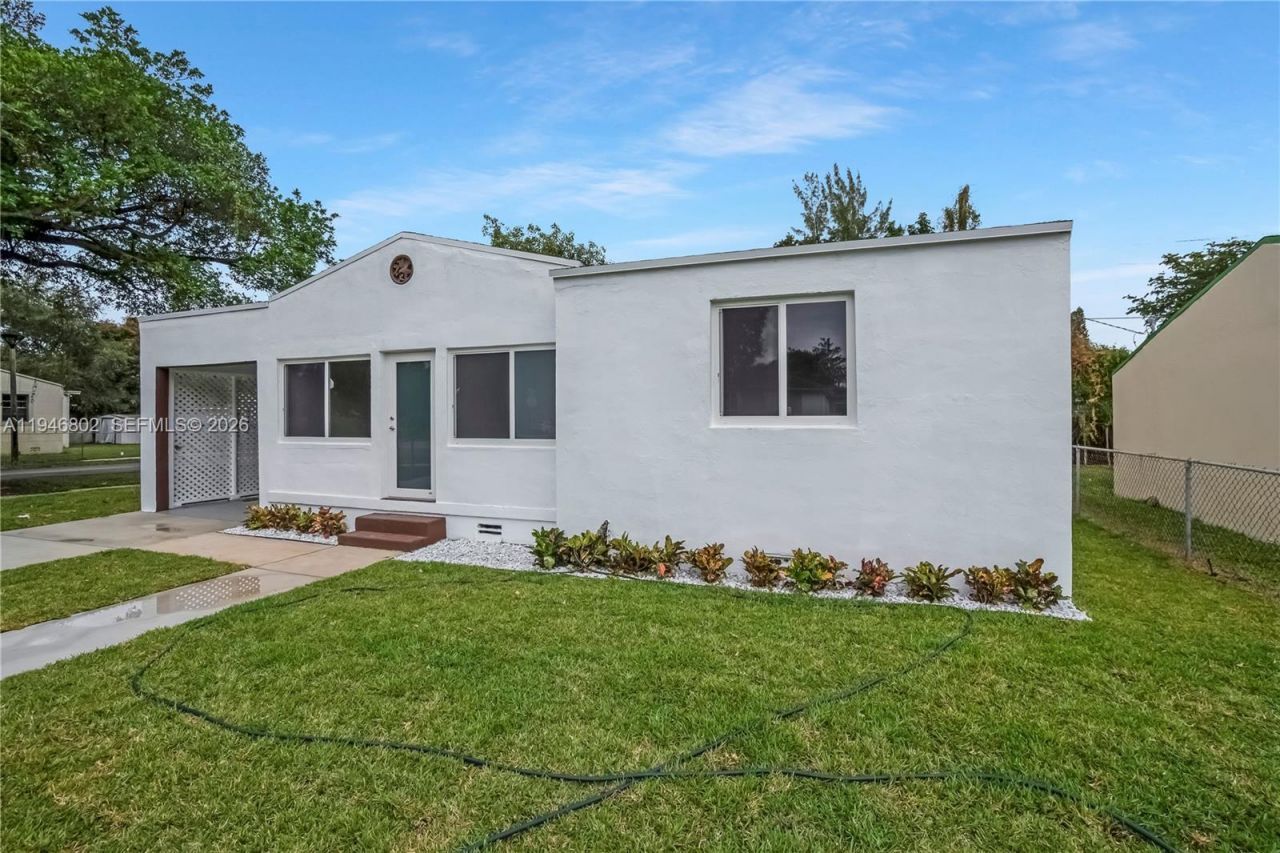 1151 NW 45th St, Miami, FL 33127 Photo