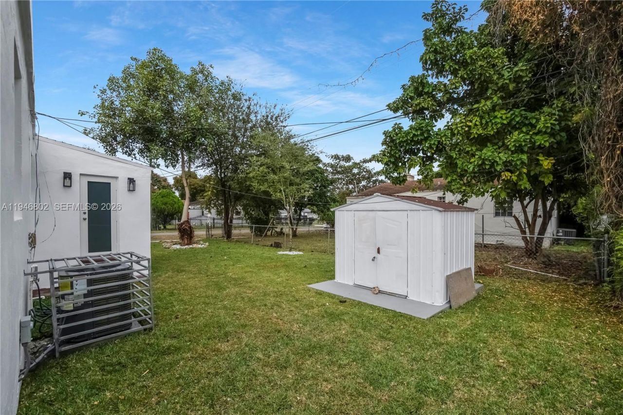 1151 NW 45th St, Miami, FL 33127 Photo