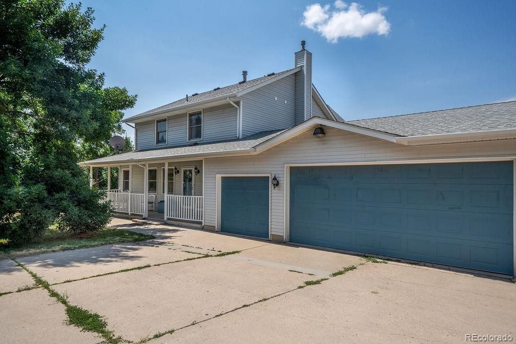7293 W Lakeside Drive, Littleton, CO 80125 Main Photo
