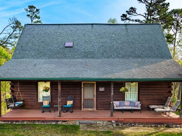 1558 Covington Road, Dandridge, TN 37725