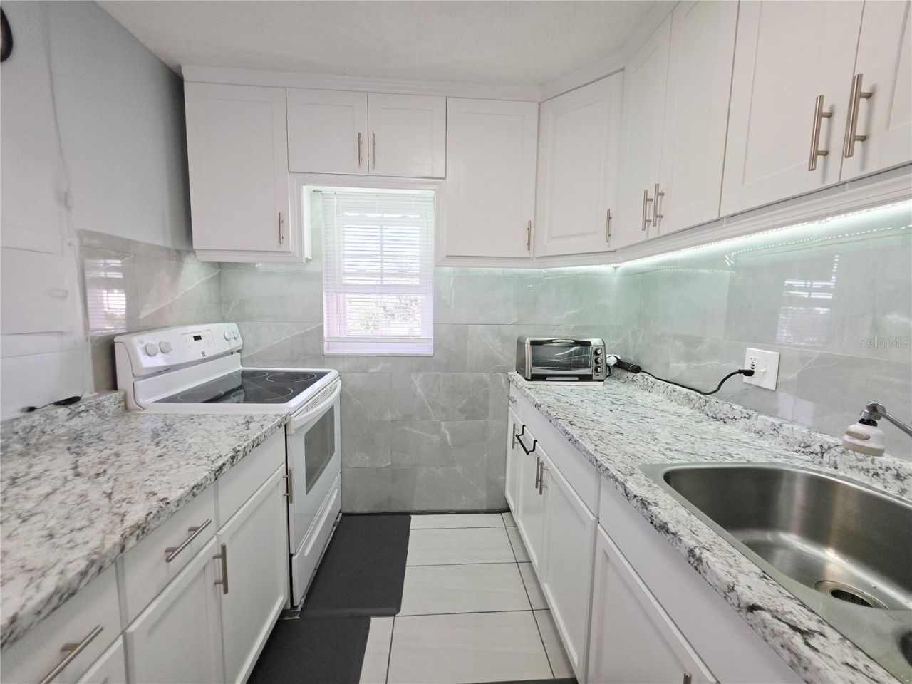 6960 20th Avenue N, Unit 302, Saint Petersburg, FL 33710 Photo