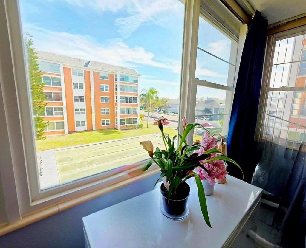 6960 20th Avenue N, Unit 302, Saint Petersburg, FL 33710 Photo