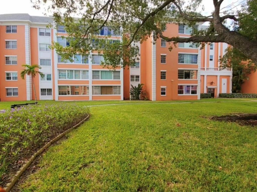 6960 20th Avenue N, Unit 302, Saint Petersburg, FL 33710 Photo