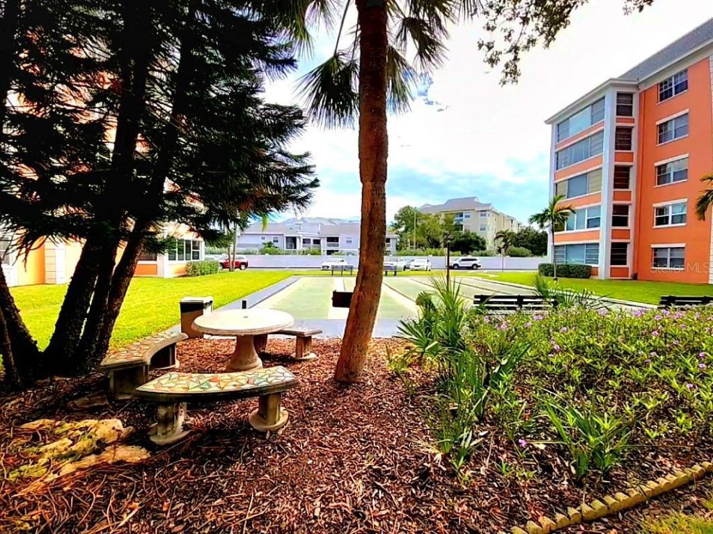 6960 20th Avenue N, Unit 302, Saint Petersburg, FL 33710 Photo