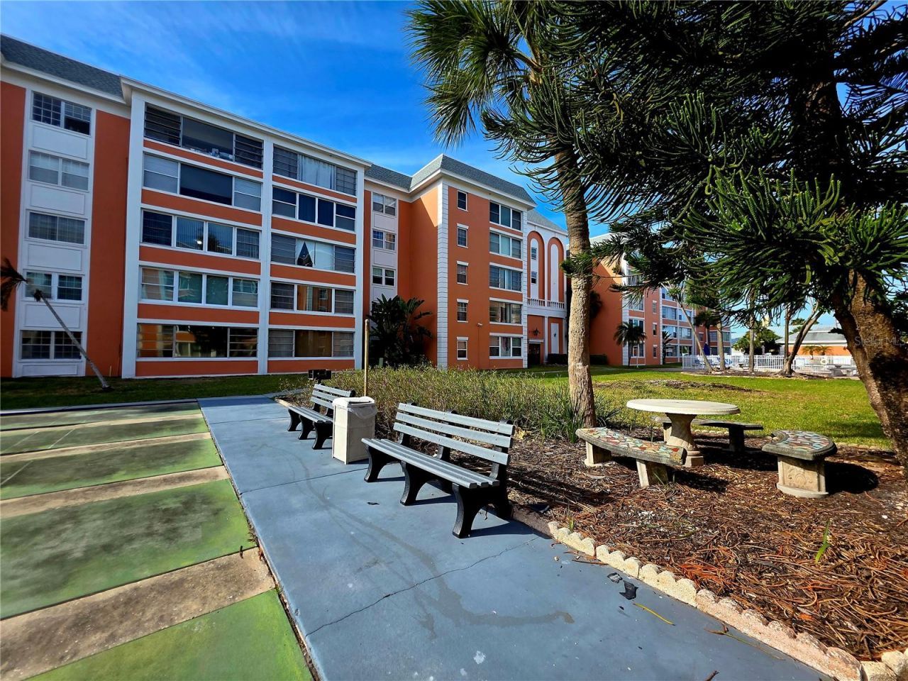 6960 20th Avenue N, Unit 302, Saint Petersburg, FL 33710 Photo