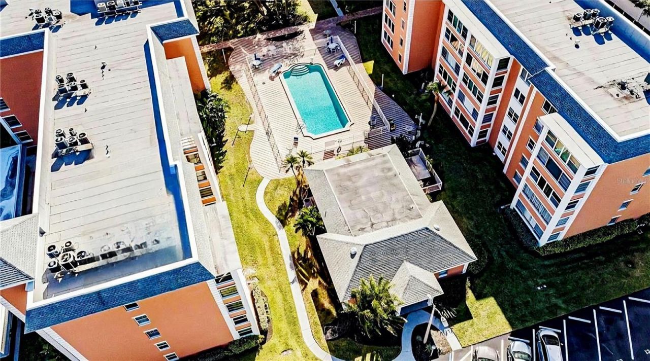 6960 20th Avenue N, Unit 302, Saint Petersburg, FL 33710 Photo