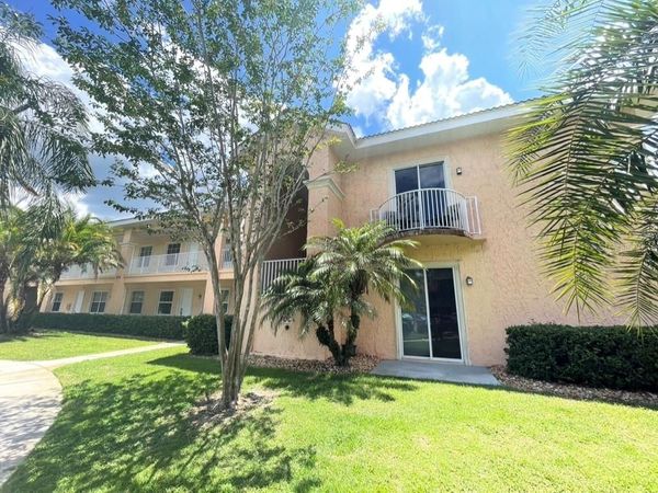 6801 DALI AVENUE, Unit 206, LAND O LAKES, FL 34637