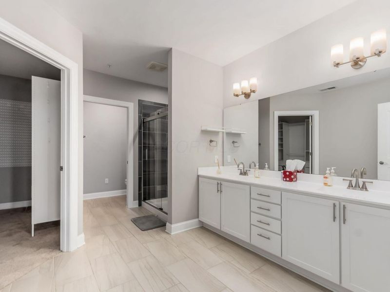 5339 Highpointe Lakes Drive , Unit 403, Westerville, OH 43081 Photo 12