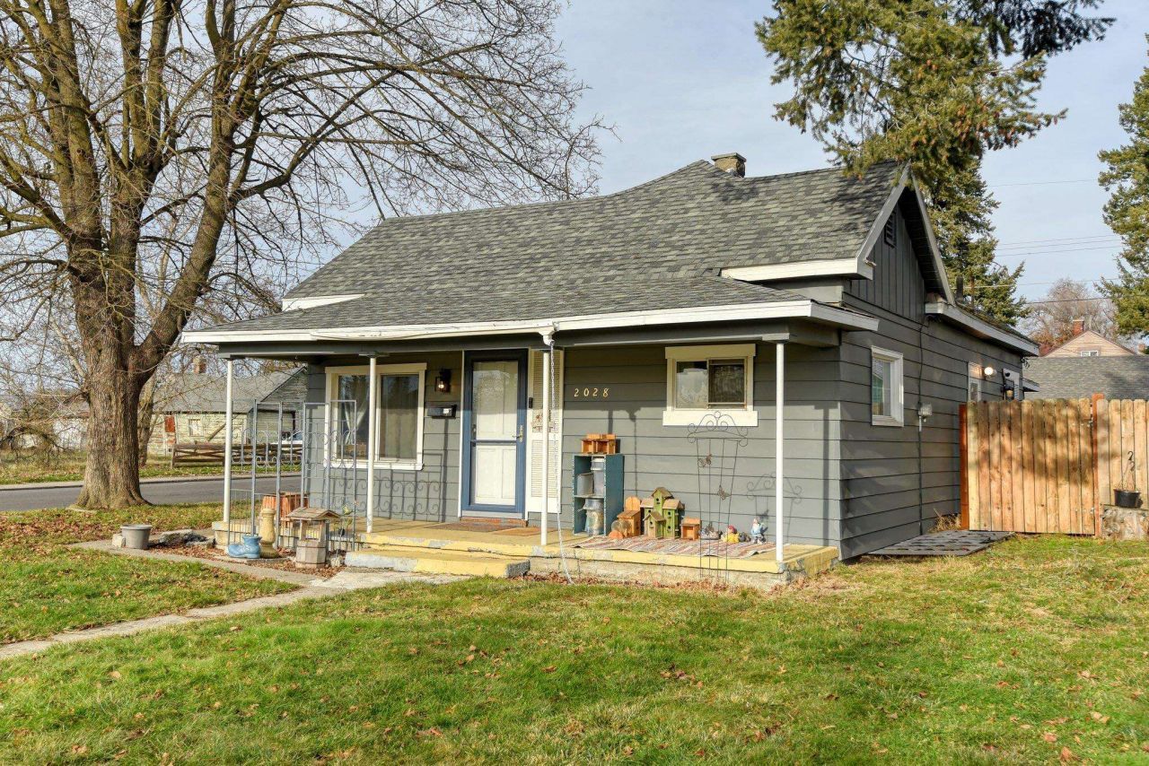 2028 W Nora Ave, Spokane, WA 99205 Main Photo
