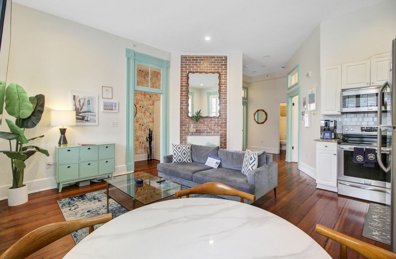 165 Spring Street Photo 17