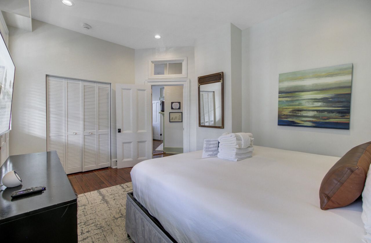 165 Spring Street Photo 34