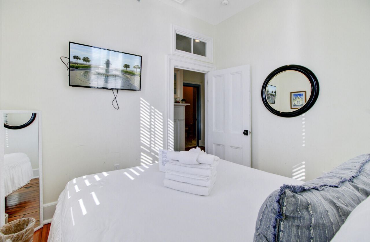 165 Spring Street Photo 43