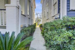 165 Spring Street photo 4