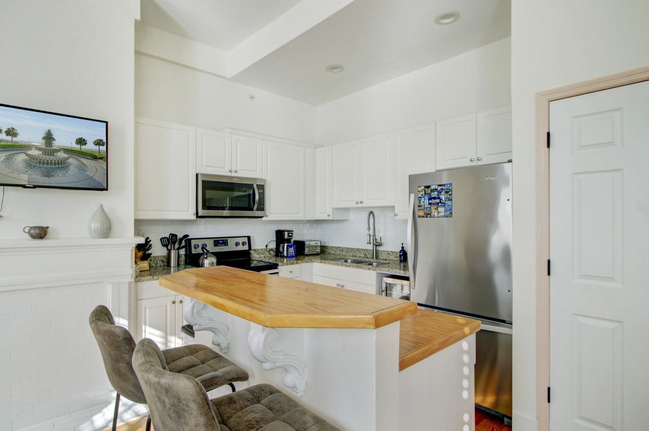 165 Spring Street Photo 52