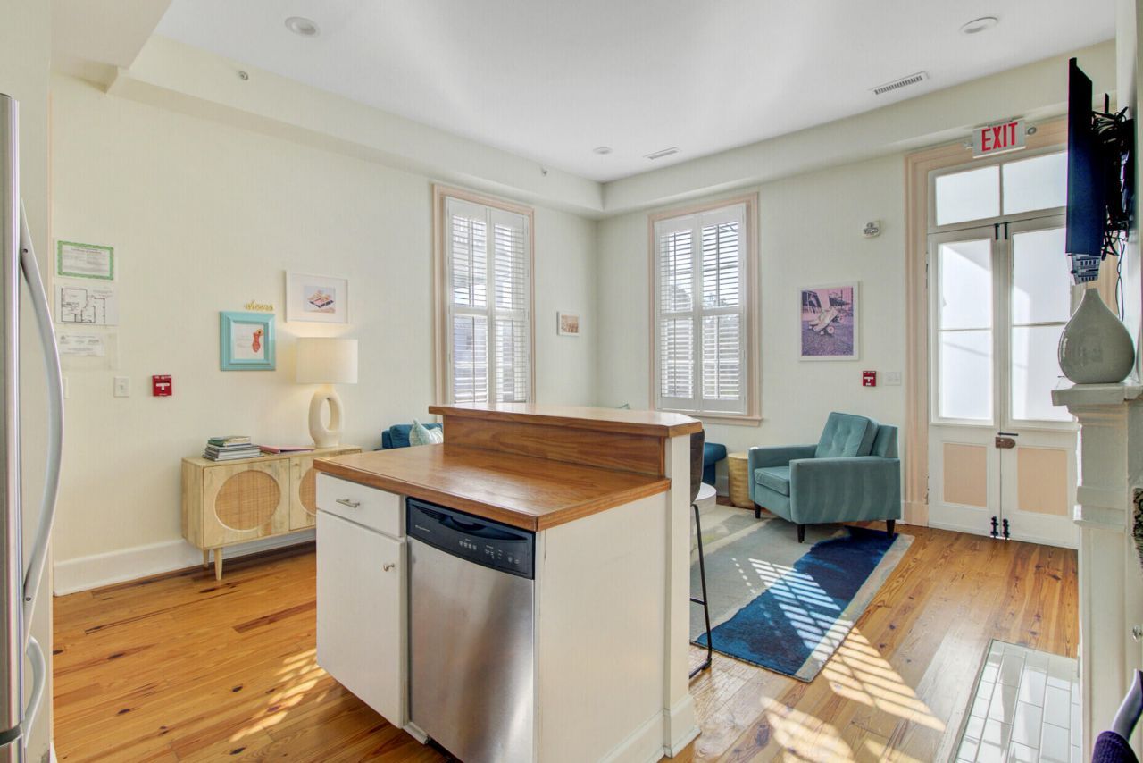 165 Spring Street Photo 53