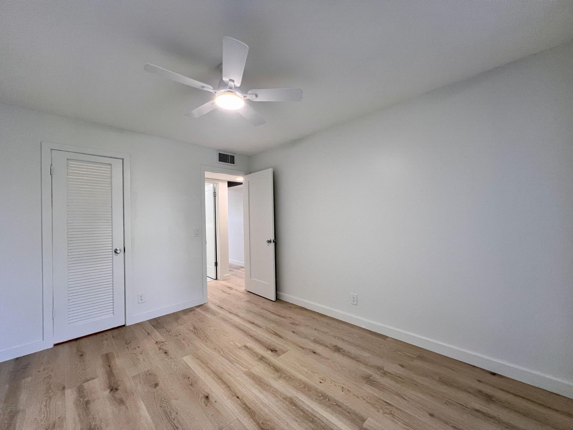 130 Chatham F, West Palm Beach, FL 33417 Photo