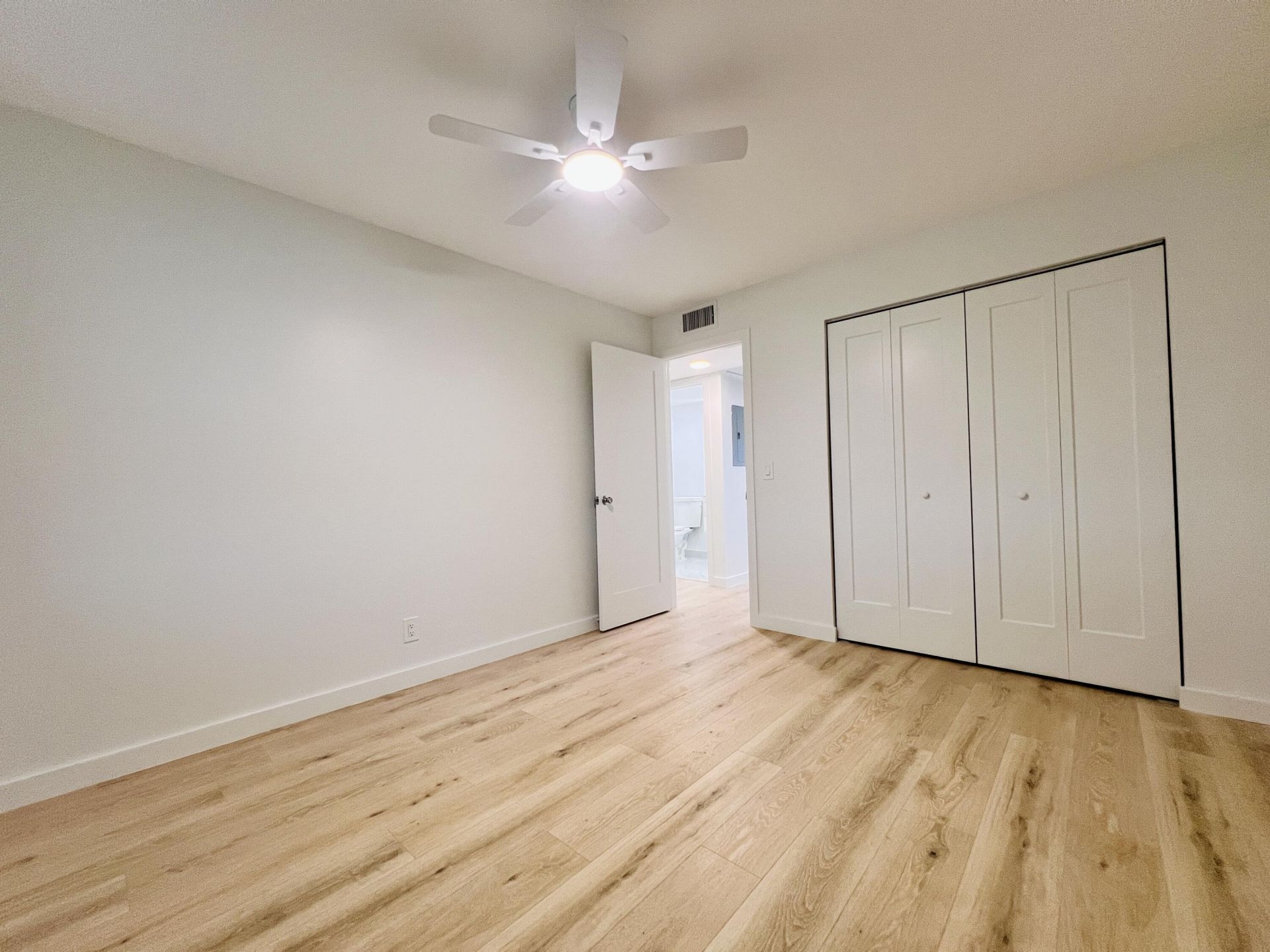130 Chatham F, West Palm Beach, FL 33417 Photo