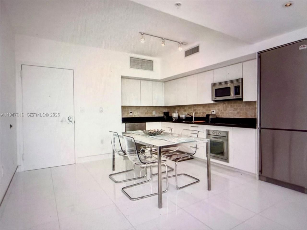 92 SW 3rd St , Unit 4709, Miami, FL 33130 Photo