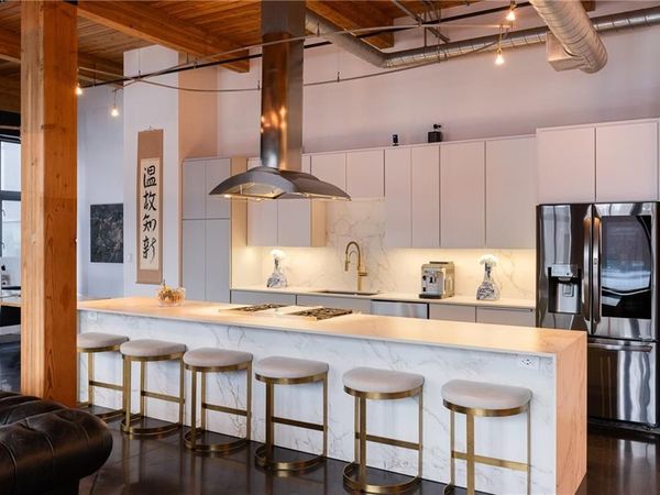 210 W 5th Street, Unit 207, Kansas City, MO 64105