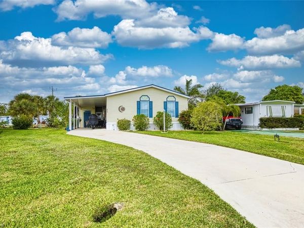 45 San Remo CIR, NAPLES, FL 34112