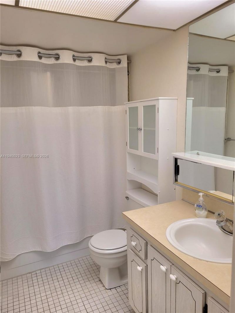 9861 Sunrise Lakes Blvd, Unit 310, Sunrise, FL 33322 Photo